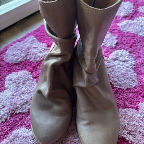 Beek Tan Ankle Booties with Slouchy Design size 10 Anthro - Picture 2 of 4